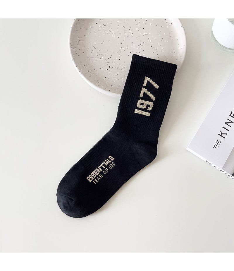 Unisex Fashion Casual Letter Embroidered Socks