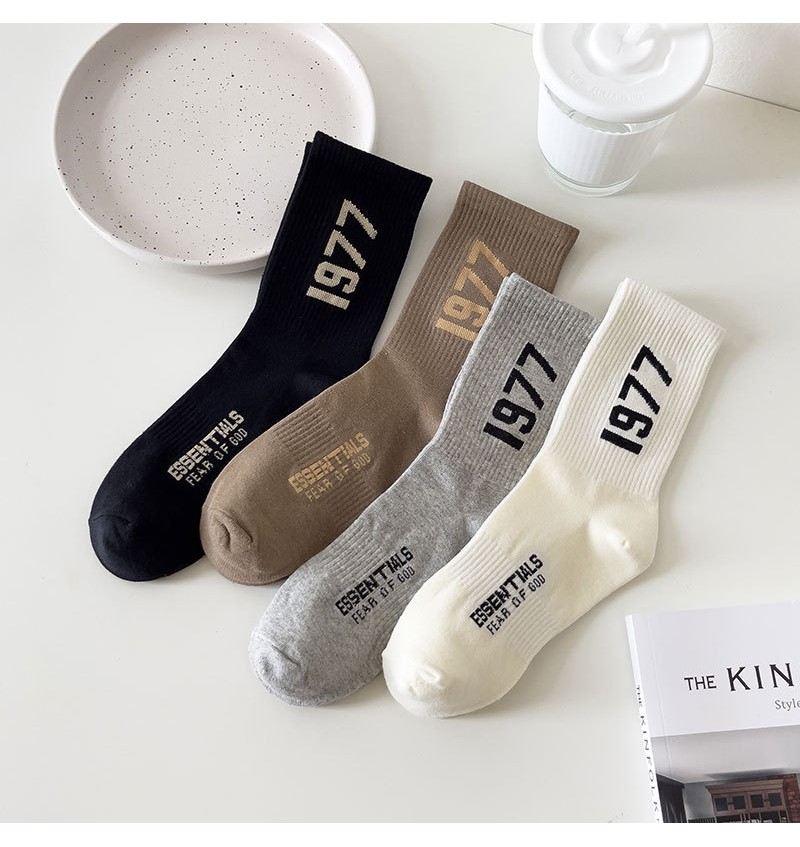 Unisex Fashion Casual Letter Embroidered Socks